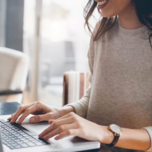 15 Sites Confiáveis Para Trabalhar Como Digitador Online e Ganhar em Dólar ou Reais
