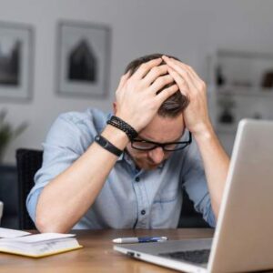 5 Erros que Impedem Você de Ganhar Dinheiro Trabalhando em Casa (e Como Corrigir)